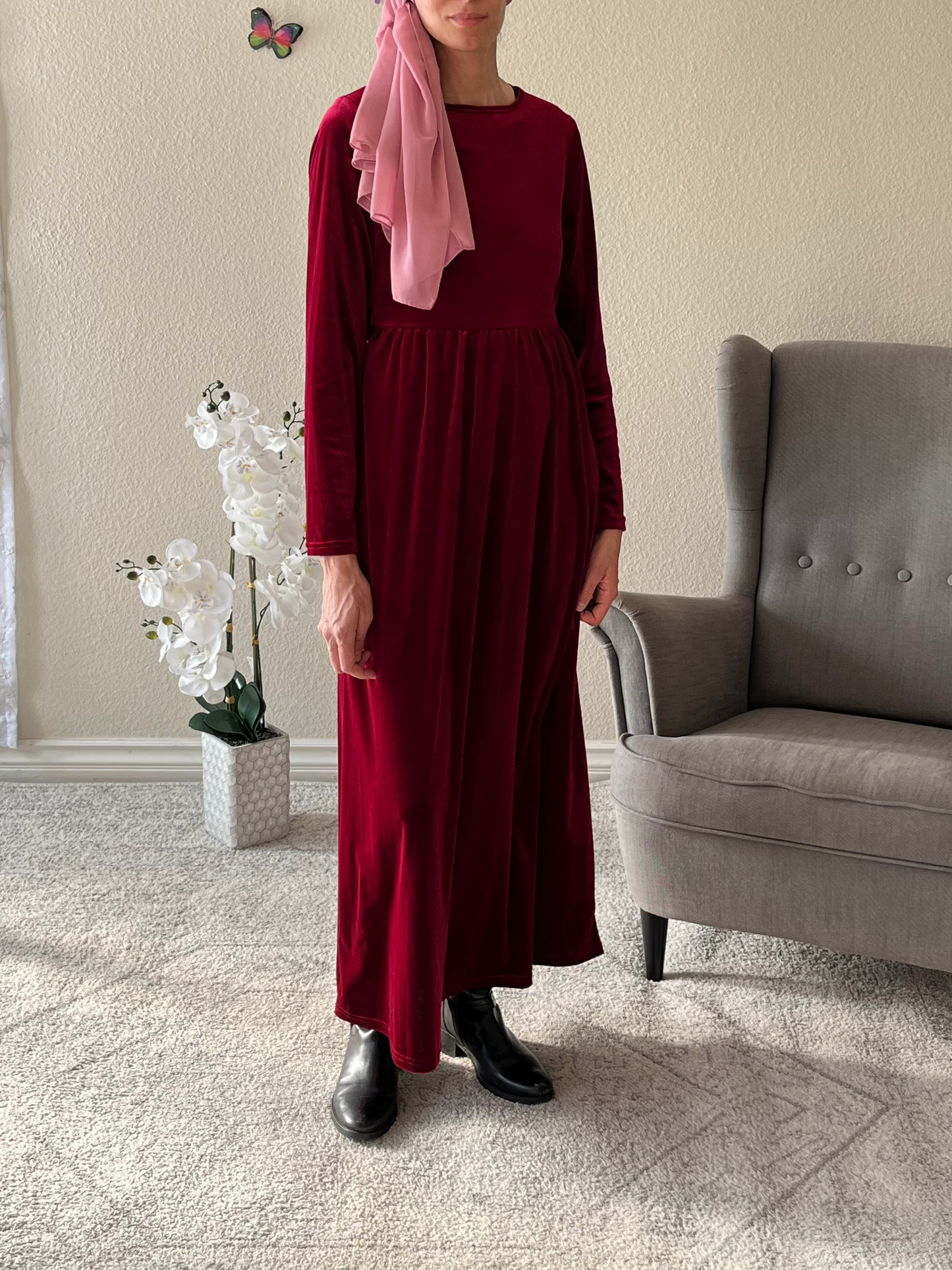 Velvet Round Neck Long Sleeve Maxi Dress - EmelBoutique