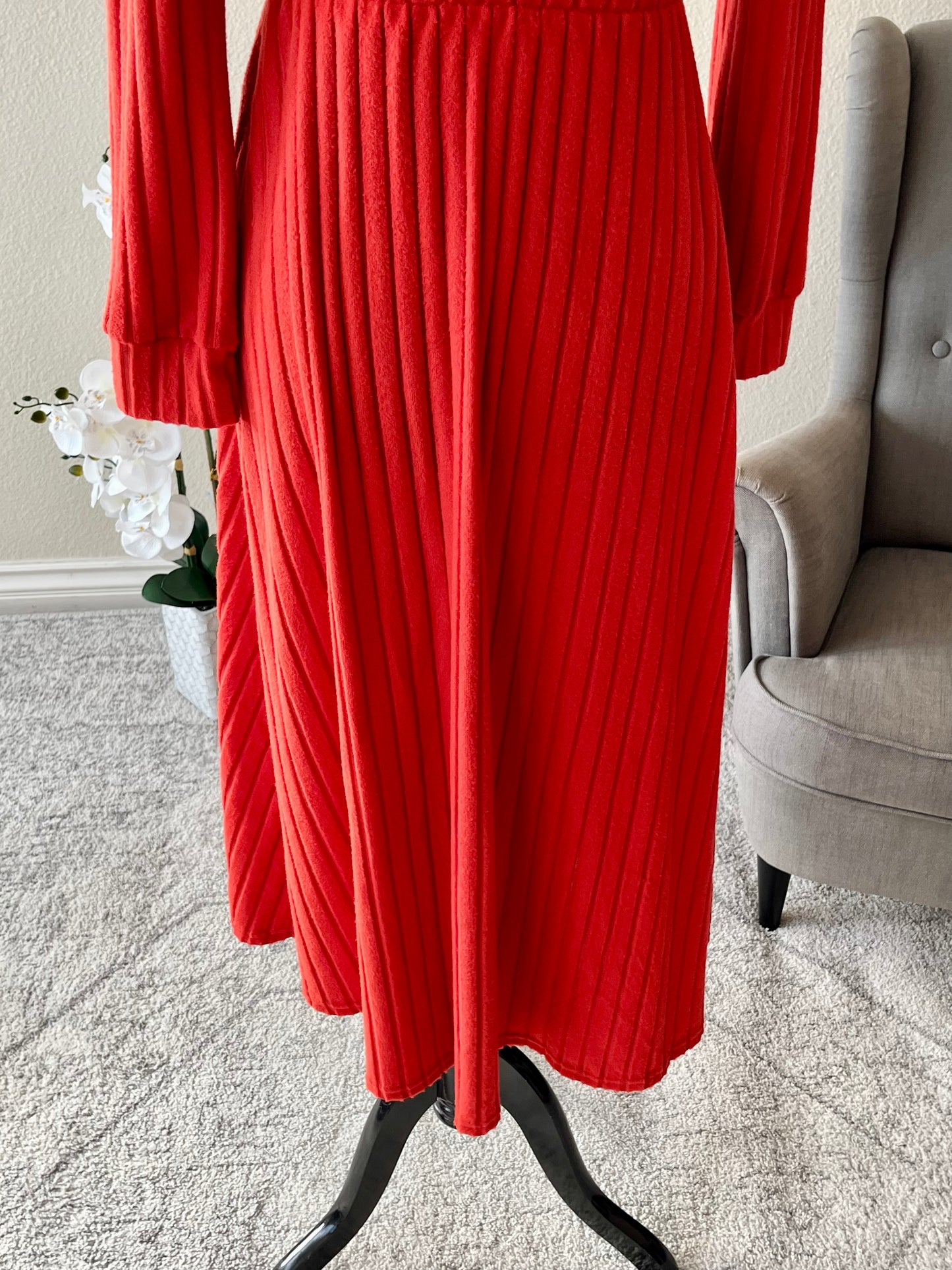 Ribbed Round Neck Long Sleeve Dress - EmelBoutique
