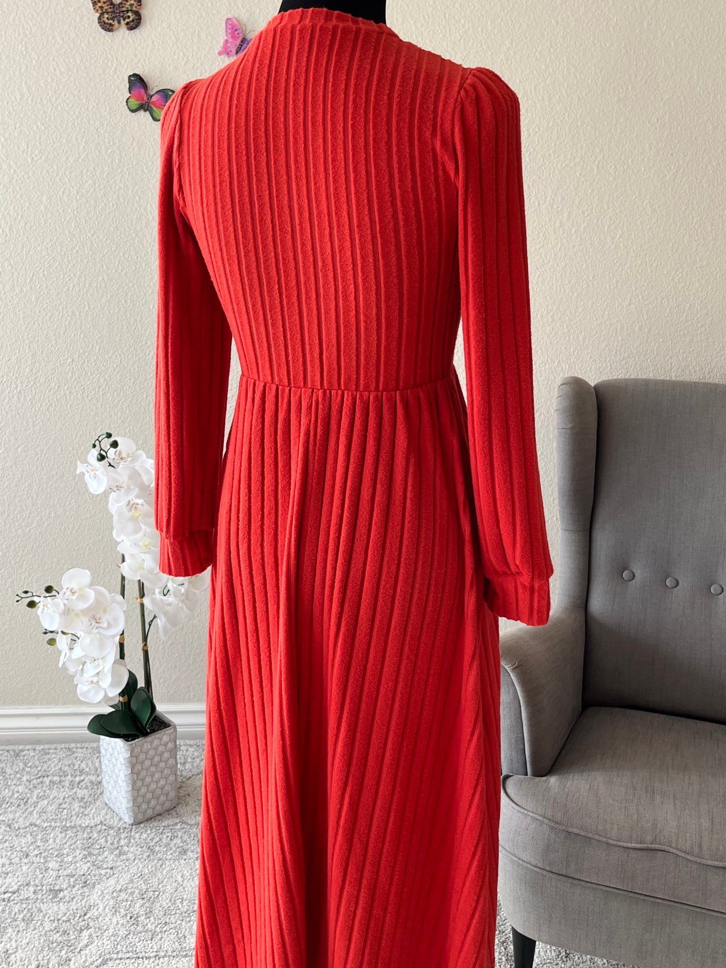 Ribbed Round Neck Long Sleeve Dress - EmelBoutique