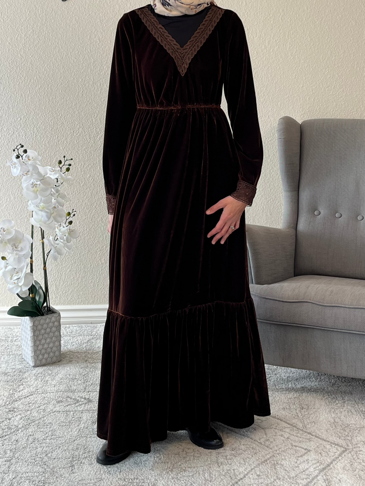 Lace Detail V-Neck Long Sleeve Maxi Dress - EmelBoutique