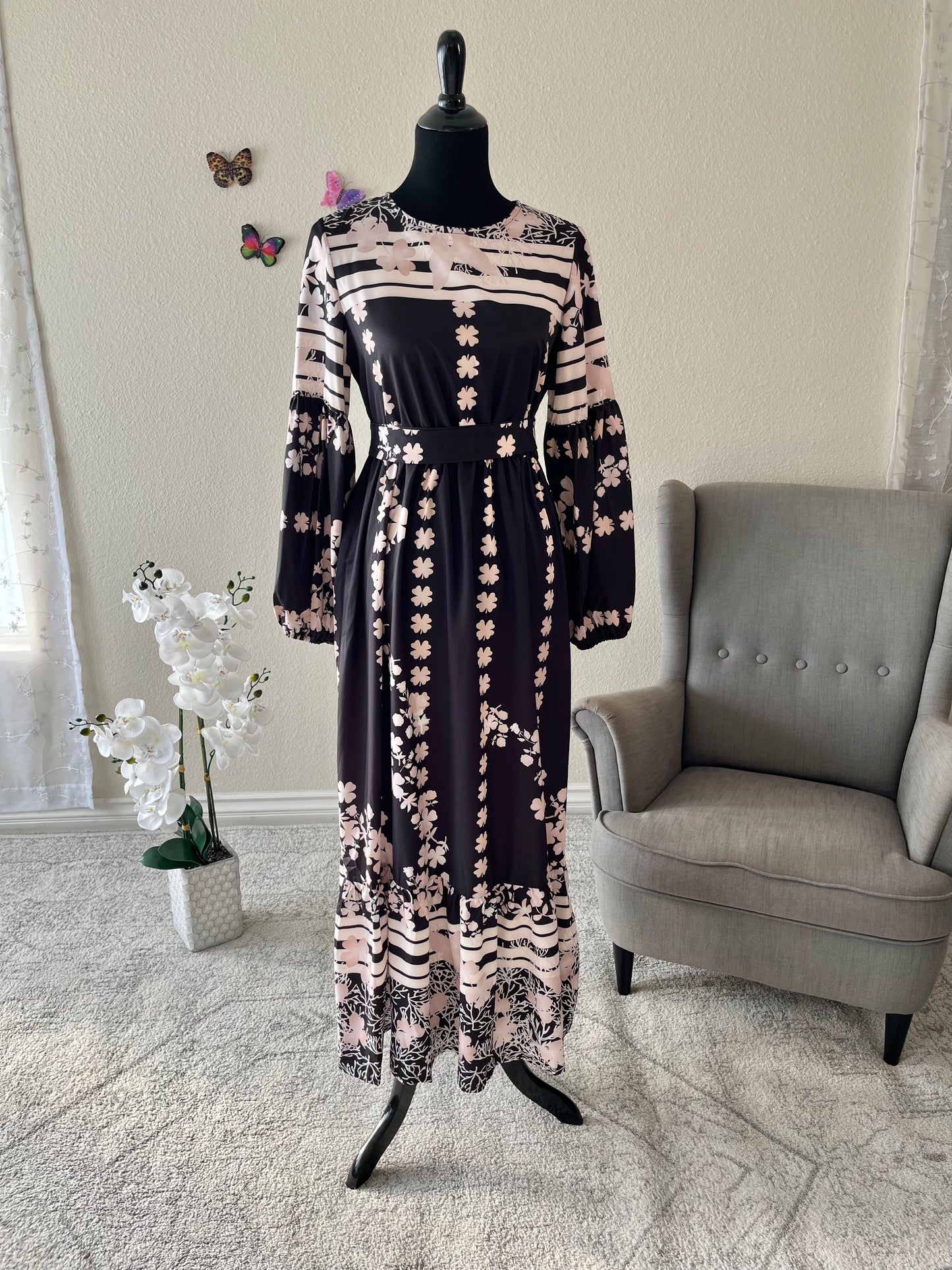 Printed Round Neck Long Sleeve Maxi Dress with Pockets - EmelBoutique