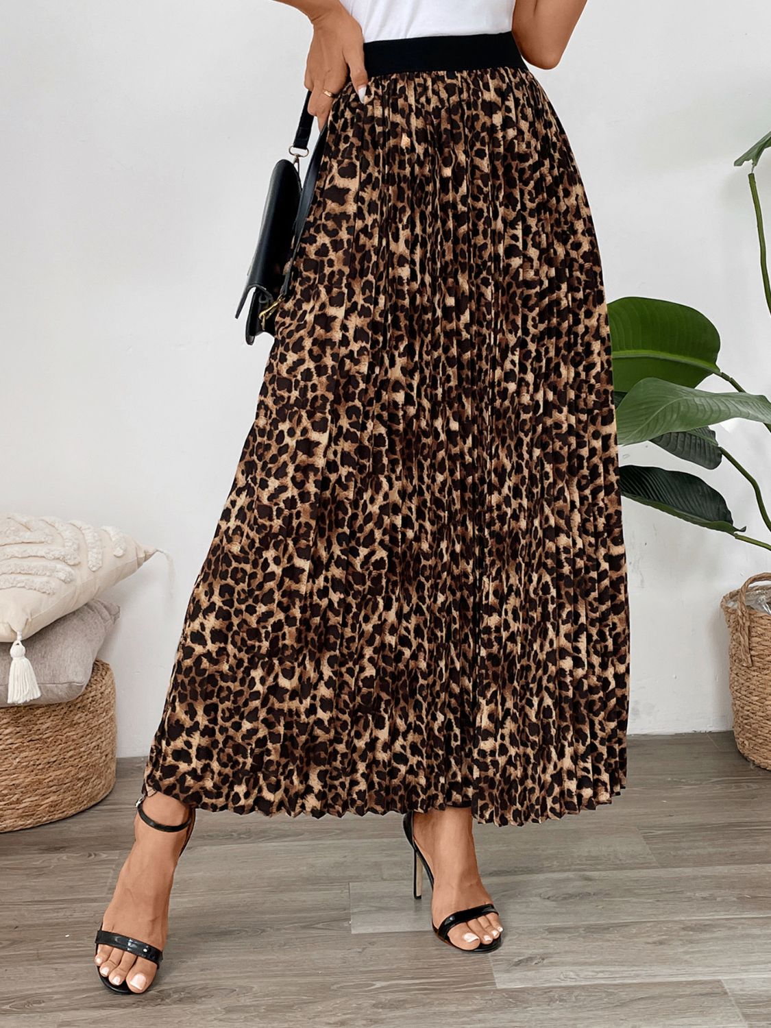 Perfee Pleated Leopard Maxi Skirt - EmelBoutique