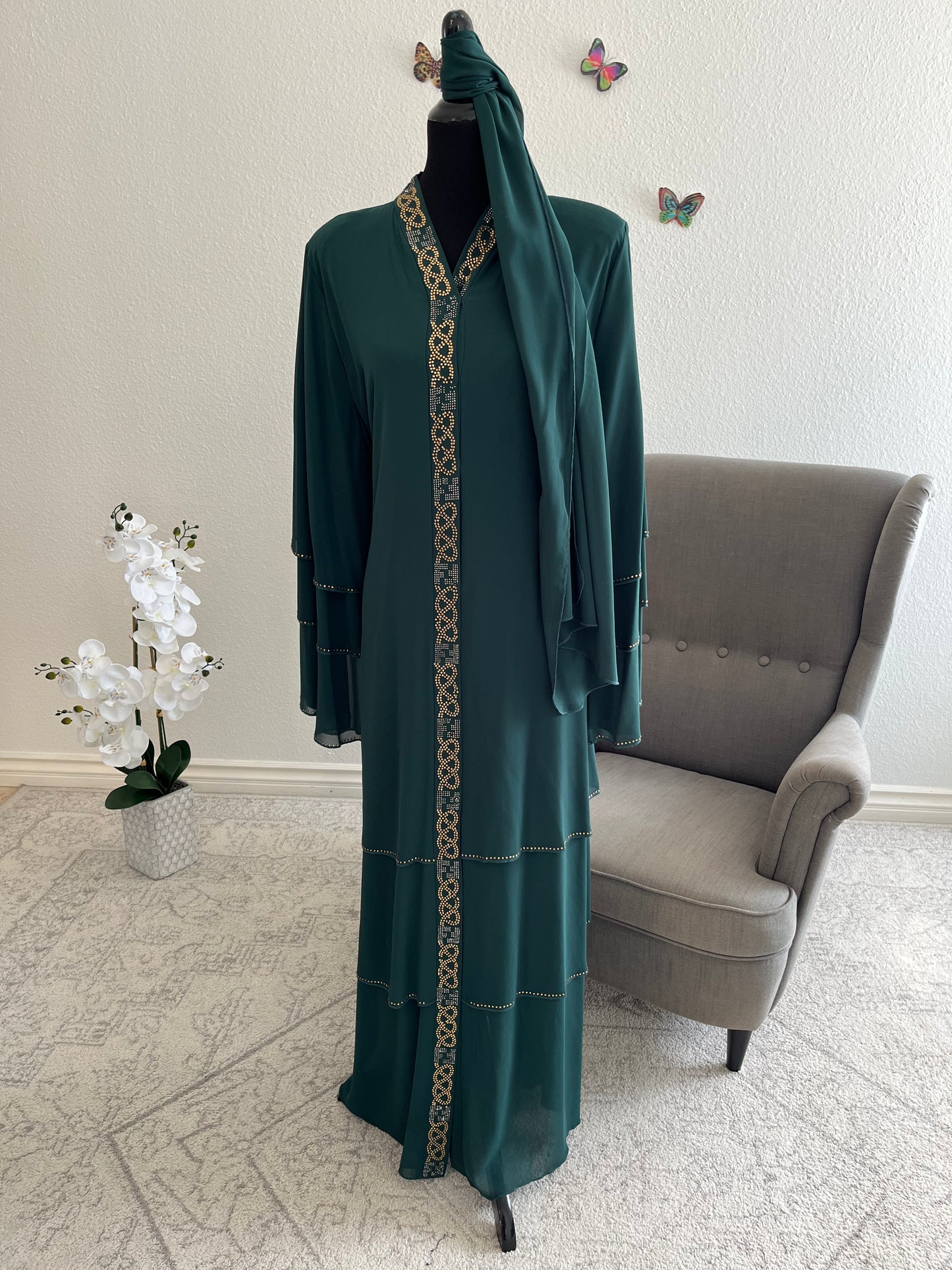 Emerald Glow Layered Abaya With Hijab