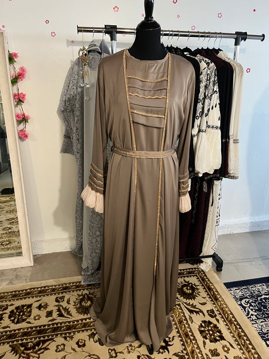 Versailles Beige Muse Two Pieces Abaya